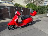 Vespa GTS 300 - Vespa Motorräder in Bonn