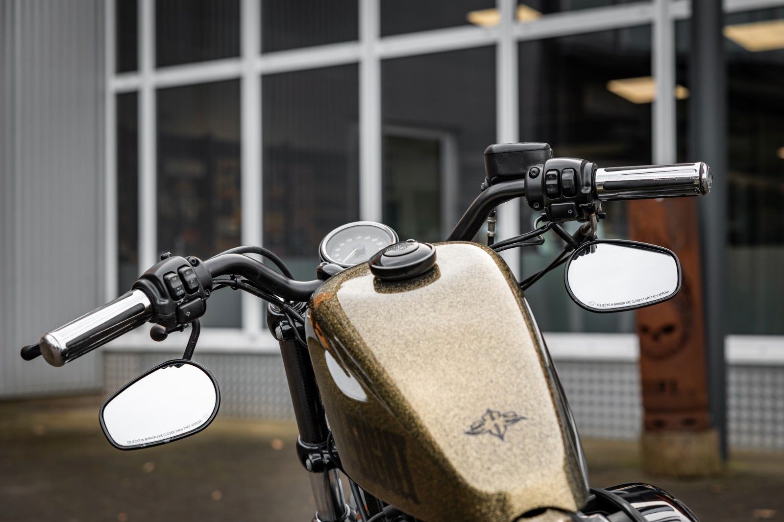 Fahrzeugabbildung Harley-Davidson XL1200X SPORTSTER FORTY-EIGHT - Miller Auspuff -