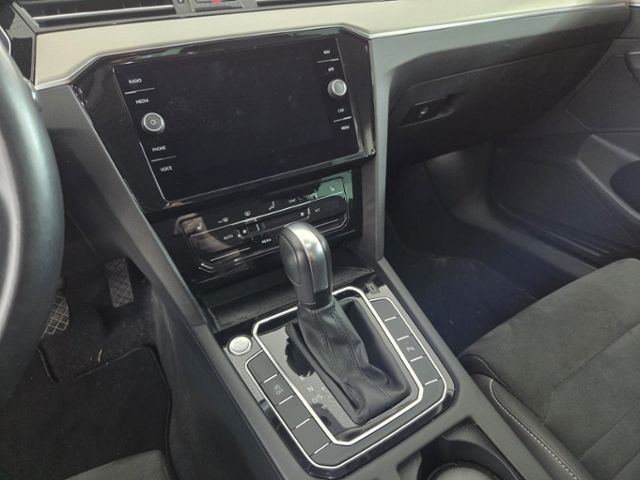 Passat Variant Elegance 2.0 TDI DSG LED NAV APP
