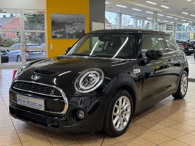 MINI Cooper S CHiLi*LEDER*LED*PDC*NAVi*SiTZHG*DiGITAL