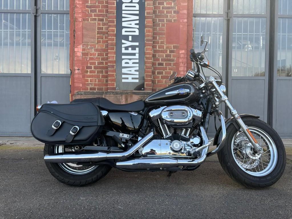 Harley-Davidson Sportster 1200 Custom 