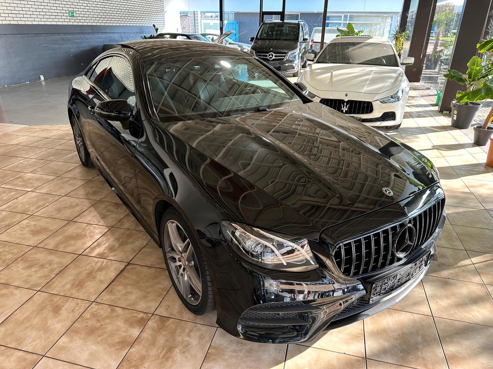 Mercedes-Benz E 400 E Coupe 4Matic *AMG/Kamera/Panno*