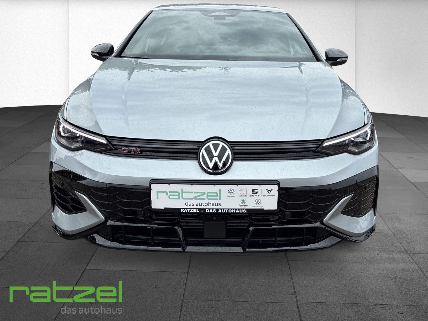 Fahrzeugabbildung Volkswagen Golf GTI Clubsport DSG Akrapovic DCC Navi HUD Ar