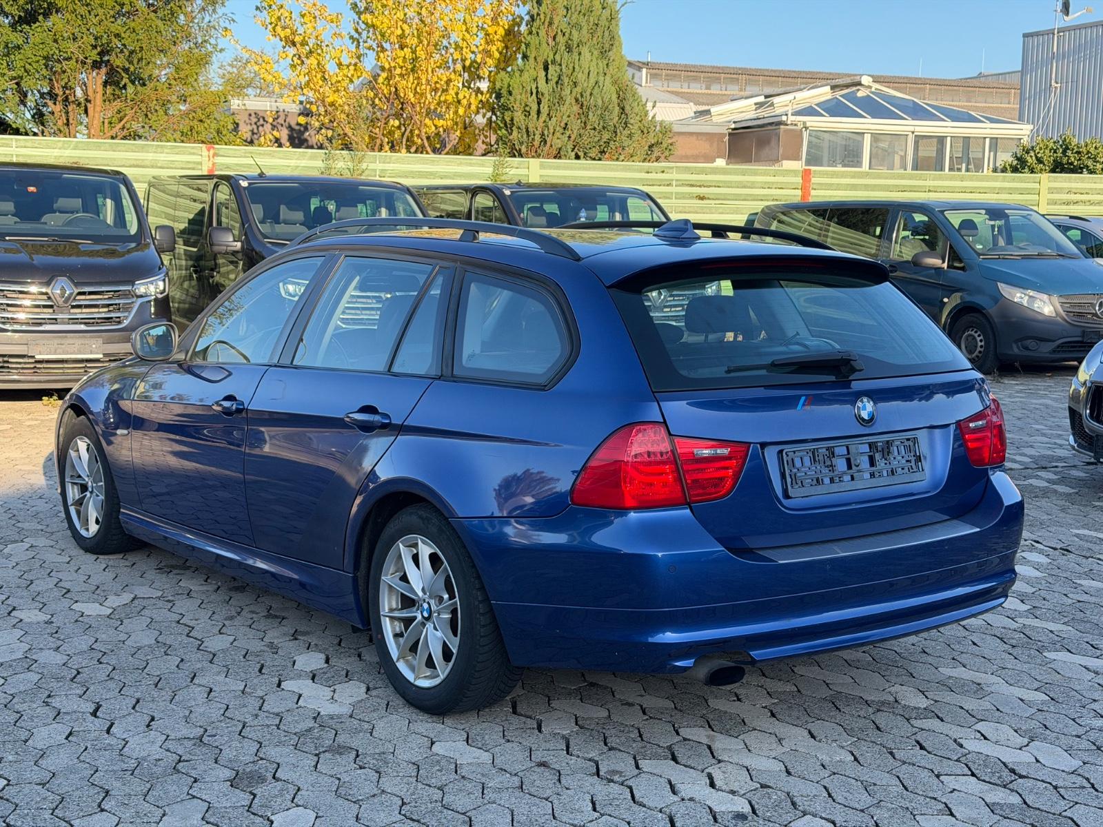 BMW 318 2010 — photo 6