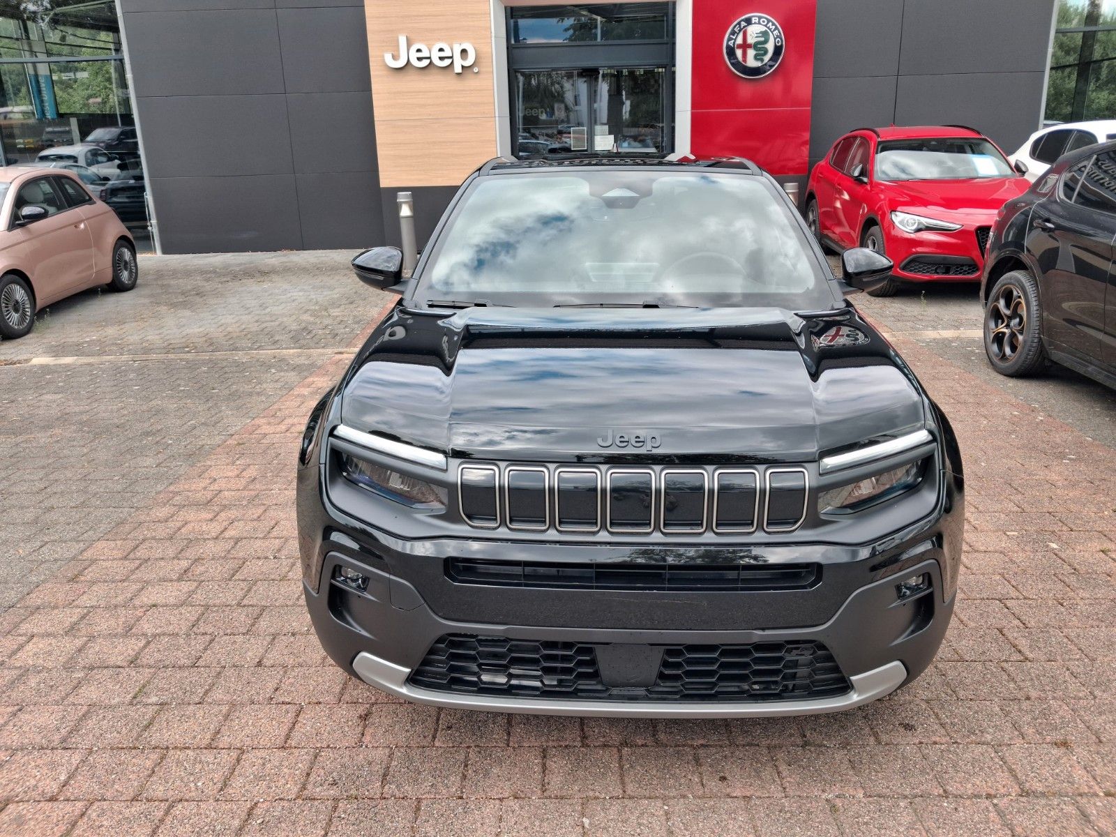 Fahrzeugabbildung Jeep Avenger Altitude Mild-Hybrid Black Edition