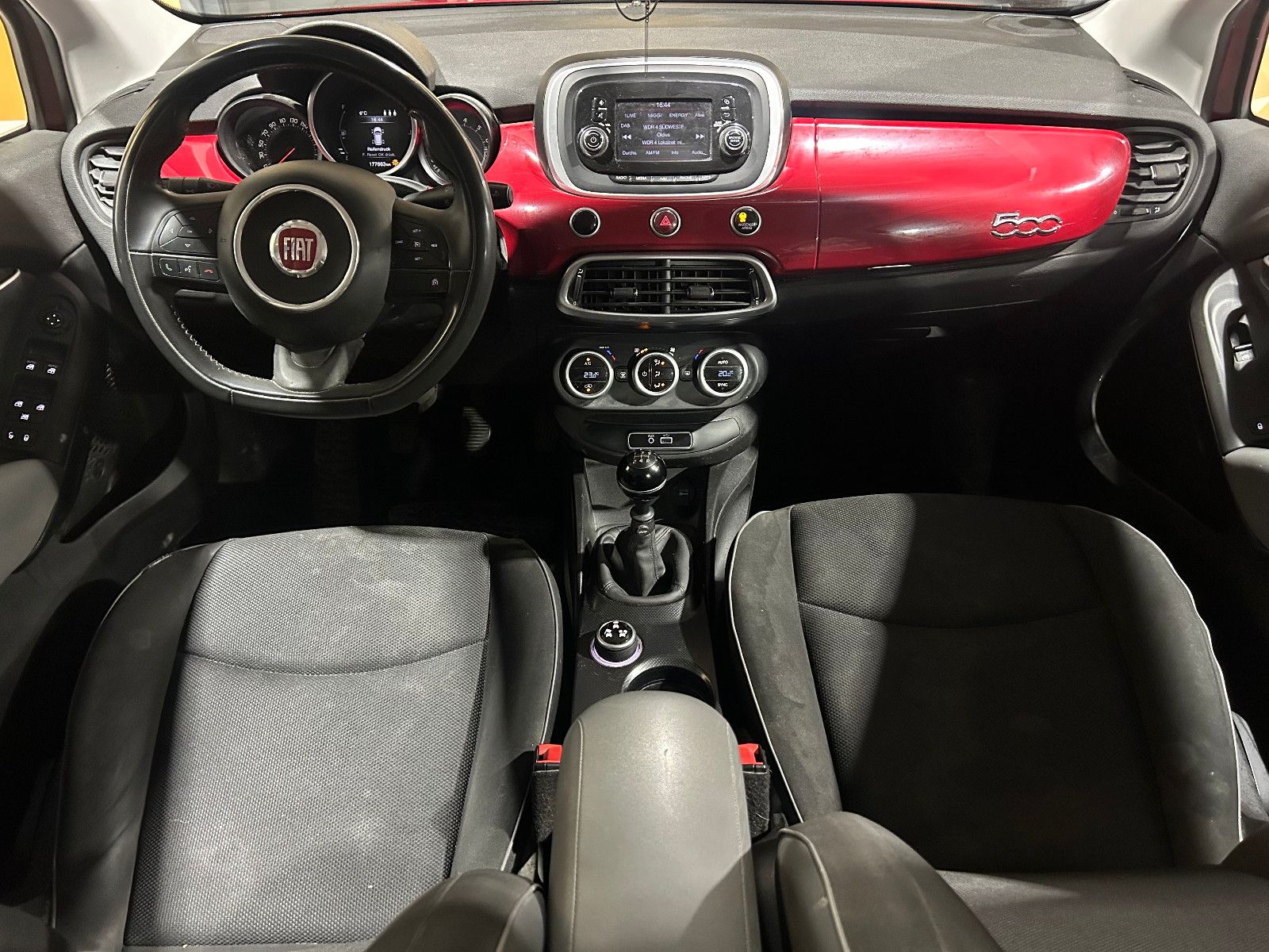 Fahrzeugabbildung Fiat 500X Pop Star/PDC/TEMPOMAT/KLIMA/NAVI