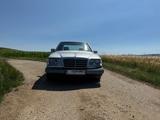 Mercedes-Benz E220 w124 Benziner Schiebedach  - Mercedes-Benz 220: W124