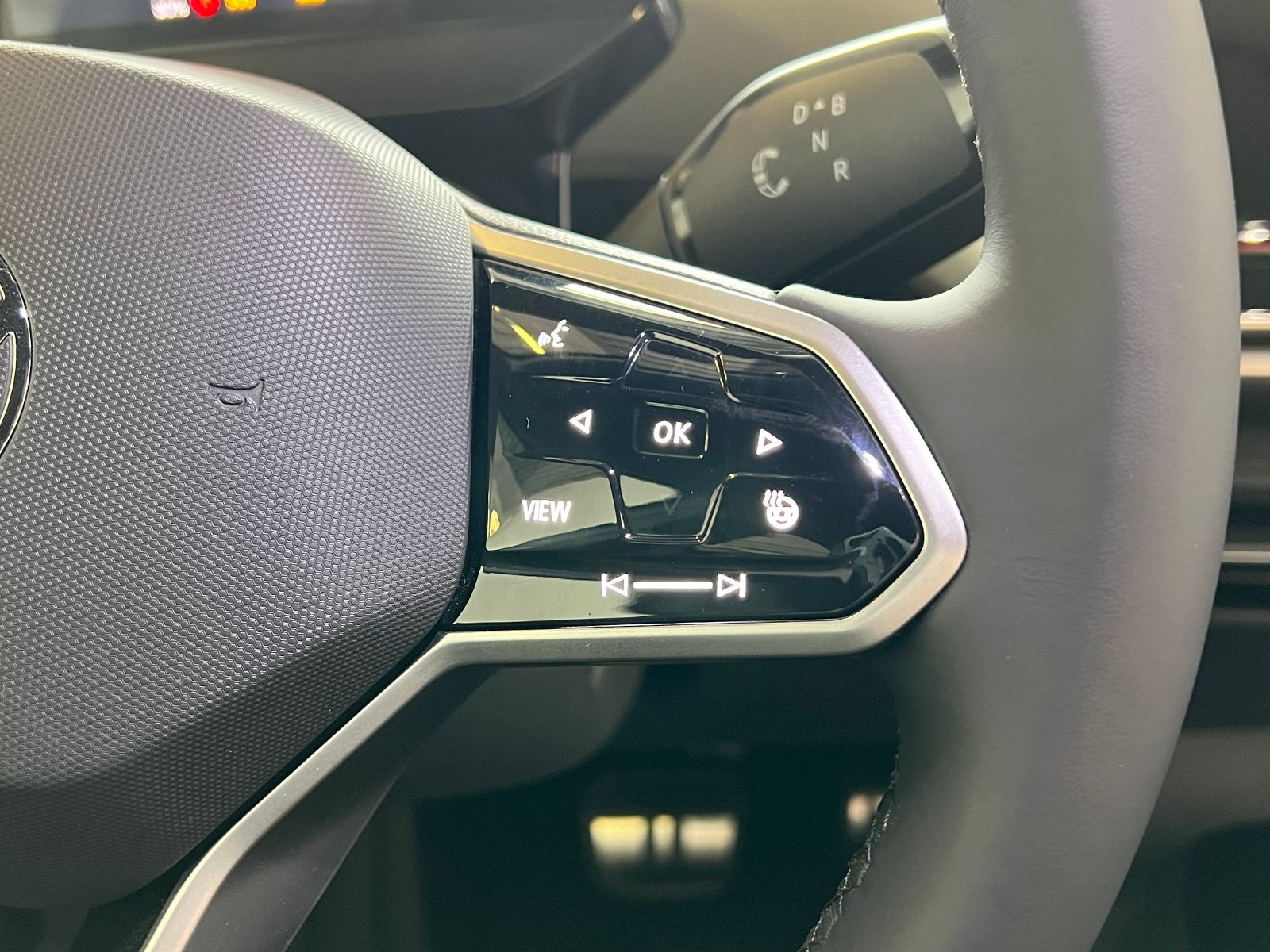 Fahrzeugabbildung Volkswagen ID.4  Pro 210 kW (286 PS) 77 kWh *AHK, Navi*