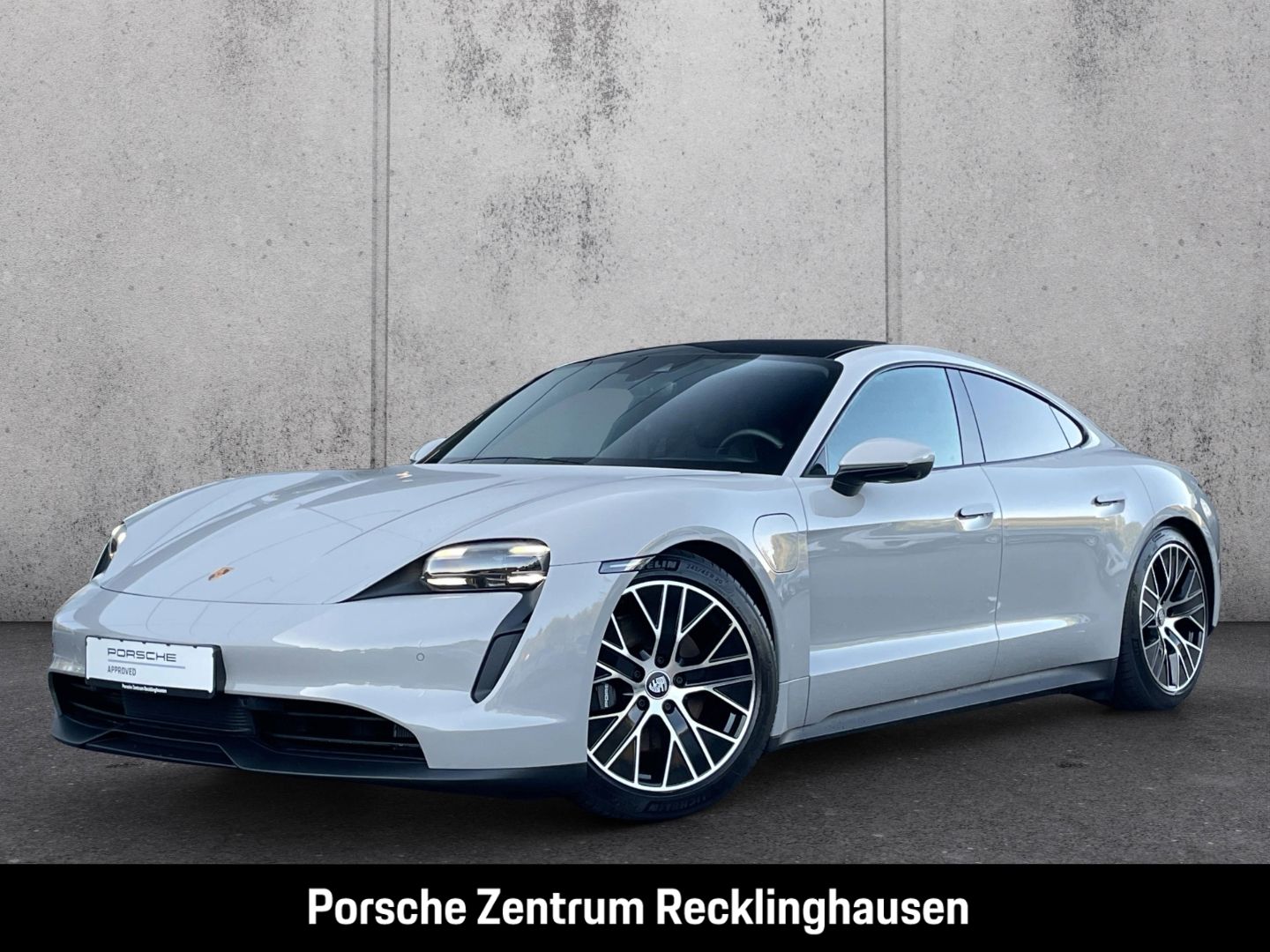 Porsche Taycan Surround-View BOSE Luftfederung 20-Zoll foto 1
