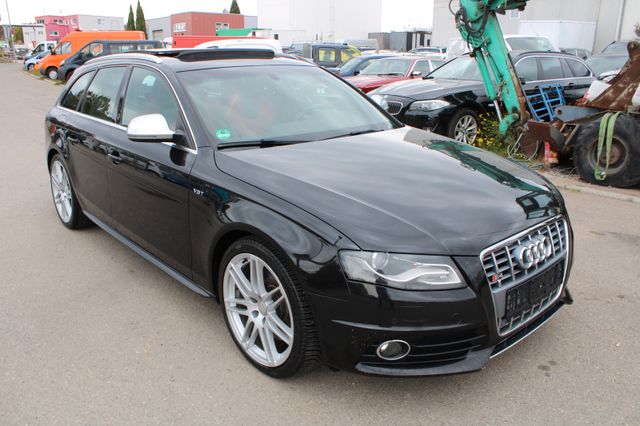 Audi S4 3.0 TFSI quattro*LEDER*6GANG*MMI*B&O*PANO*19°