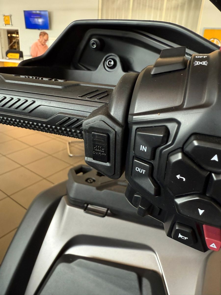 Fahrzeugabbildung CFMOTO CFORCE 1000 "limited edition"