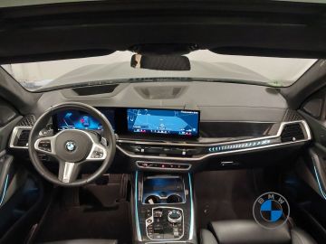 BMW X7 - 7