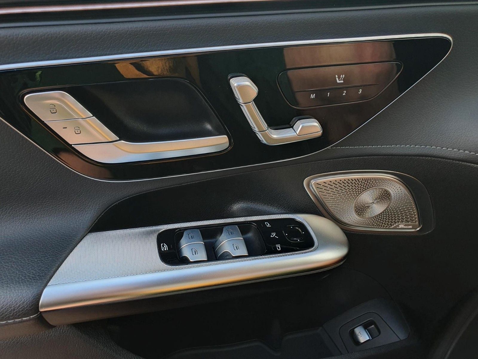 Mercedes-Benz EQE 300 Premium Panorama Allwetterreifen AMGLine foto 16