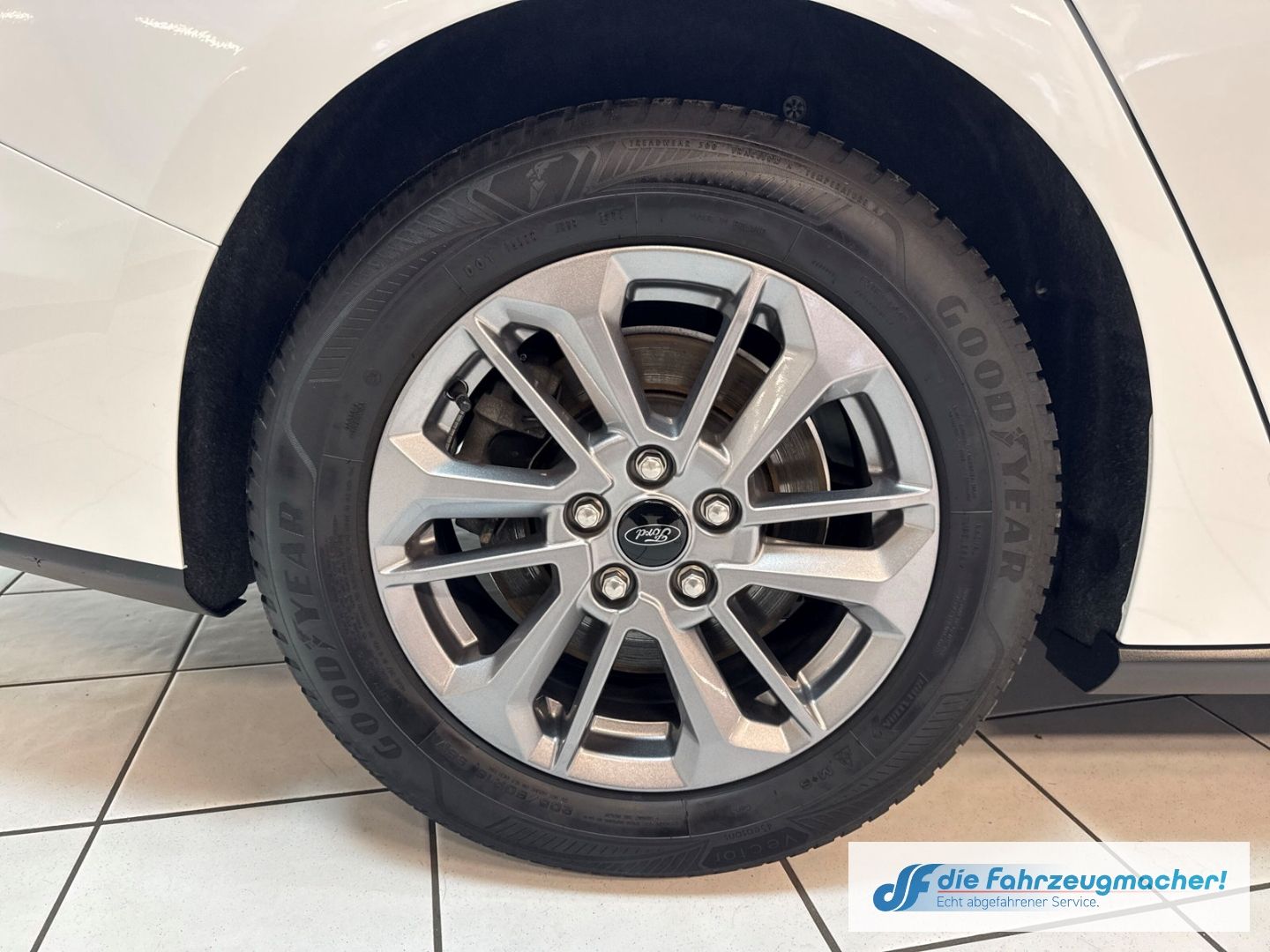 Fahrzeugabbildung Ford Focus Turnier Titanium X Navi Digitales Cockpit