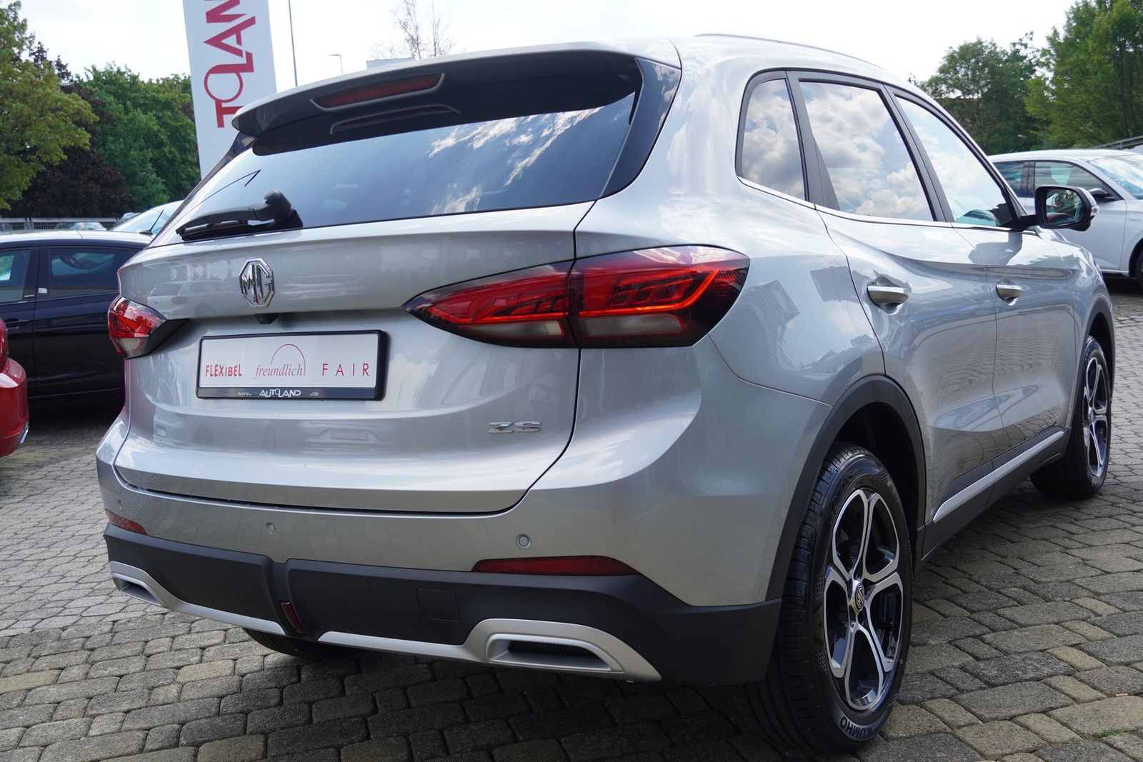 MG ZS