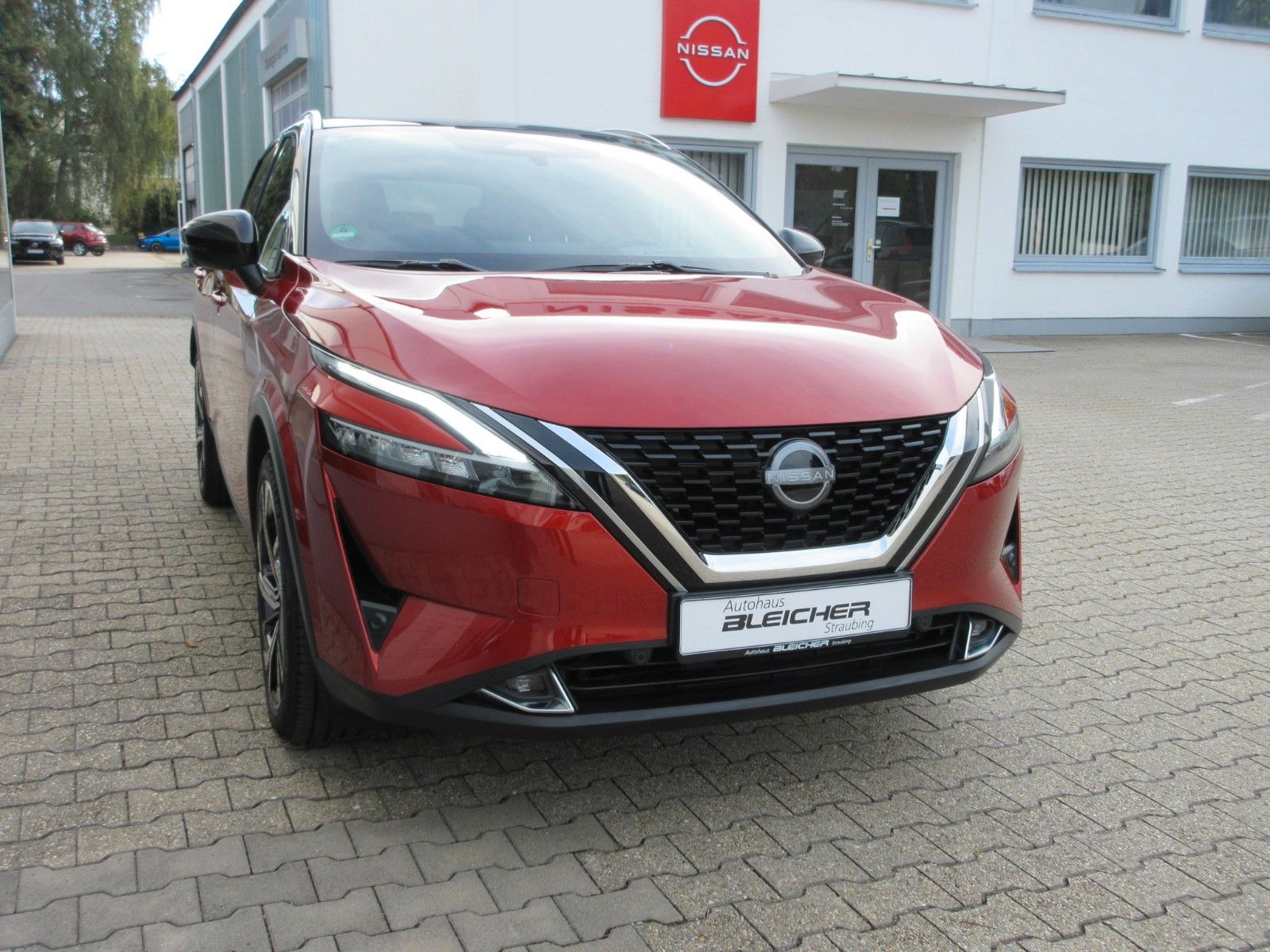 Fahrzeugabbildung Nissan Qashqai 1.3 Xtronic Automatik | Tekna+