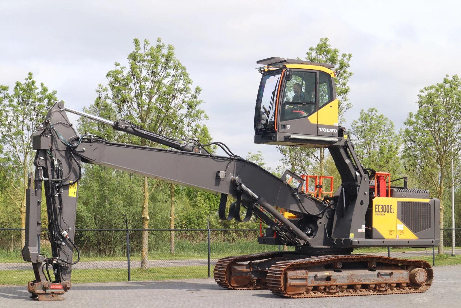 Volvo EC300EL | EC 300 EL | STRAIGHT BOOM | OIL QUICK