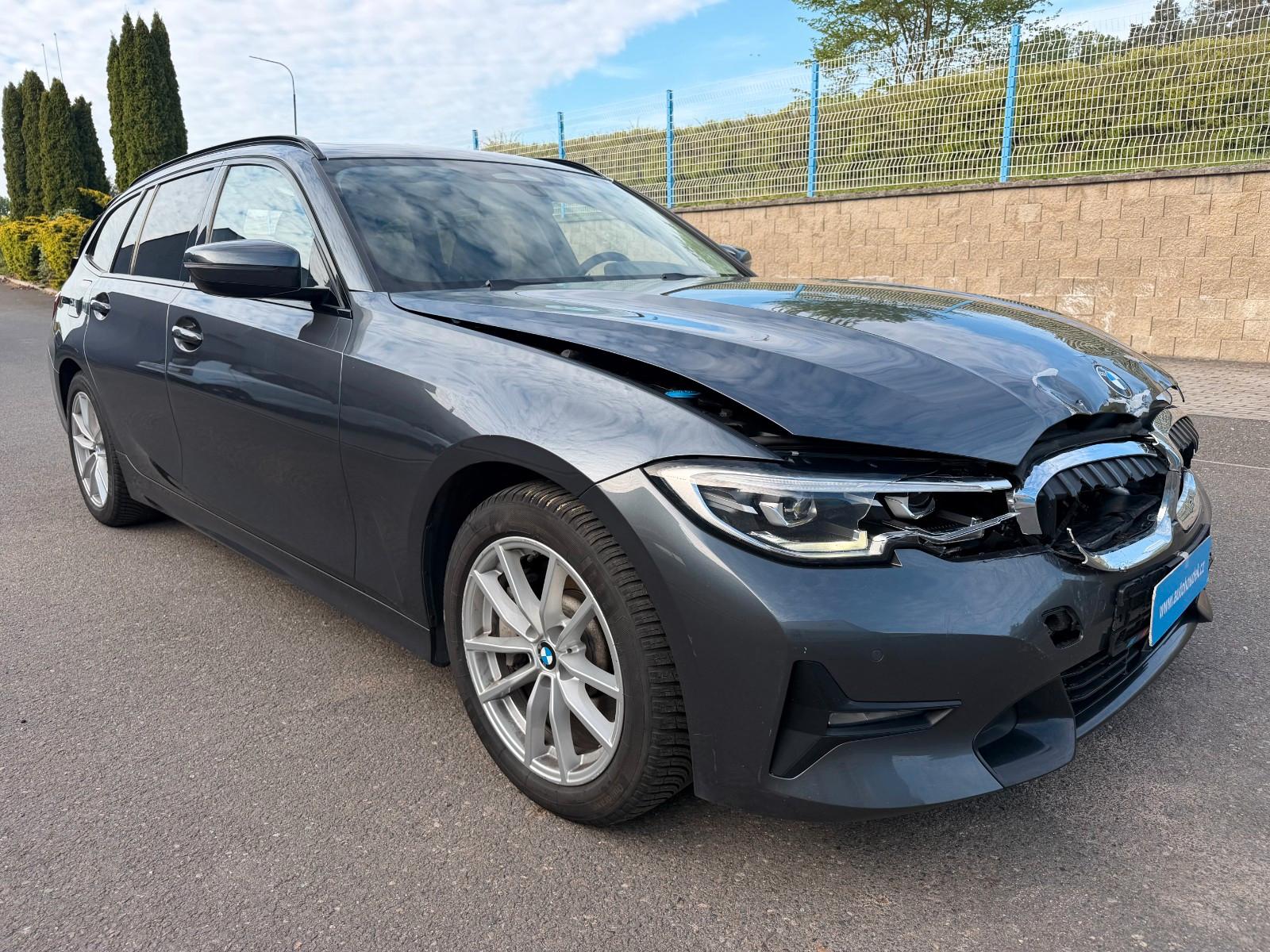BMW 330 3 Touring 330 i 190kW Sport Line