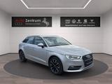 Audi A3 2.0 TDI Sportback Attraction Xenon Bluetooth - Audi A3: Sportback TDI
