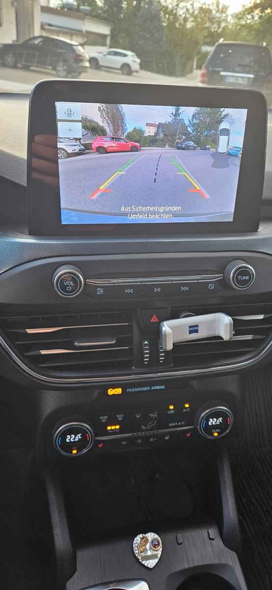 Ford Focus 2,0 EcoBlue 110kW Active X Turnier A. ...