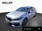 BMW 118i Aut. Sport Line Pano,LED,ParkAss,DriveAss - silberne BMW 118