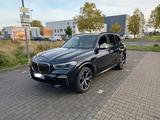 BMW X5 M50 M50d -Panor Standh Laser AHK Sitzbelüftun - BMW X5 M50 aus 2019