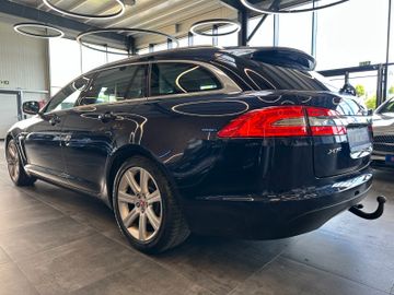 Jaguar XF *Keyless*AHK*BI-XENON*Leder*2-Zonen*