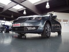 SKODA Octavia Combi 2.0 TDI L&K/ Xenon/ PDC/ AHK/ Pano
