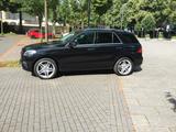 Mercedes-Benz ML 350 BlueTEC 4MATIC - V6 Diesel - Mercedes-Benz ML 350 in Solingen