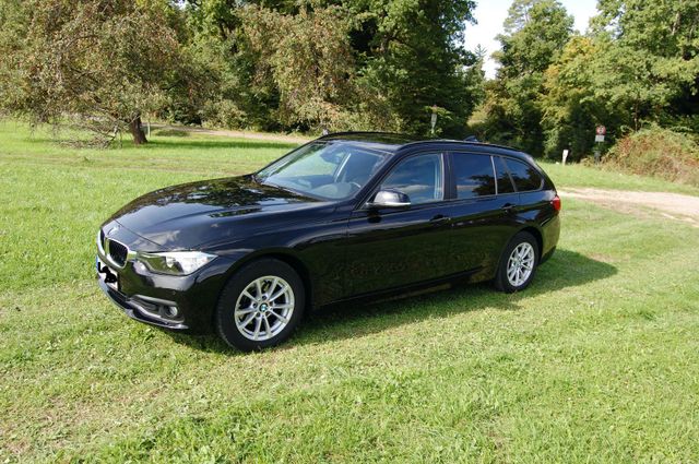 BMW BMW 318i Touring Advantage 