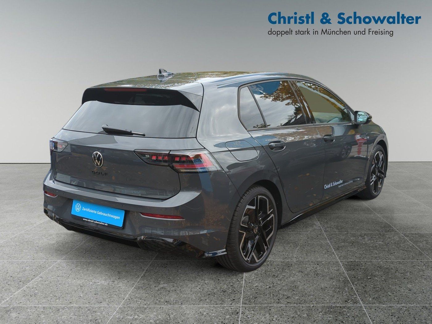 Volkswagen Golf VIII 1.5 eTSI DSG R-Line MATRIX PANO KLIMA foto 3