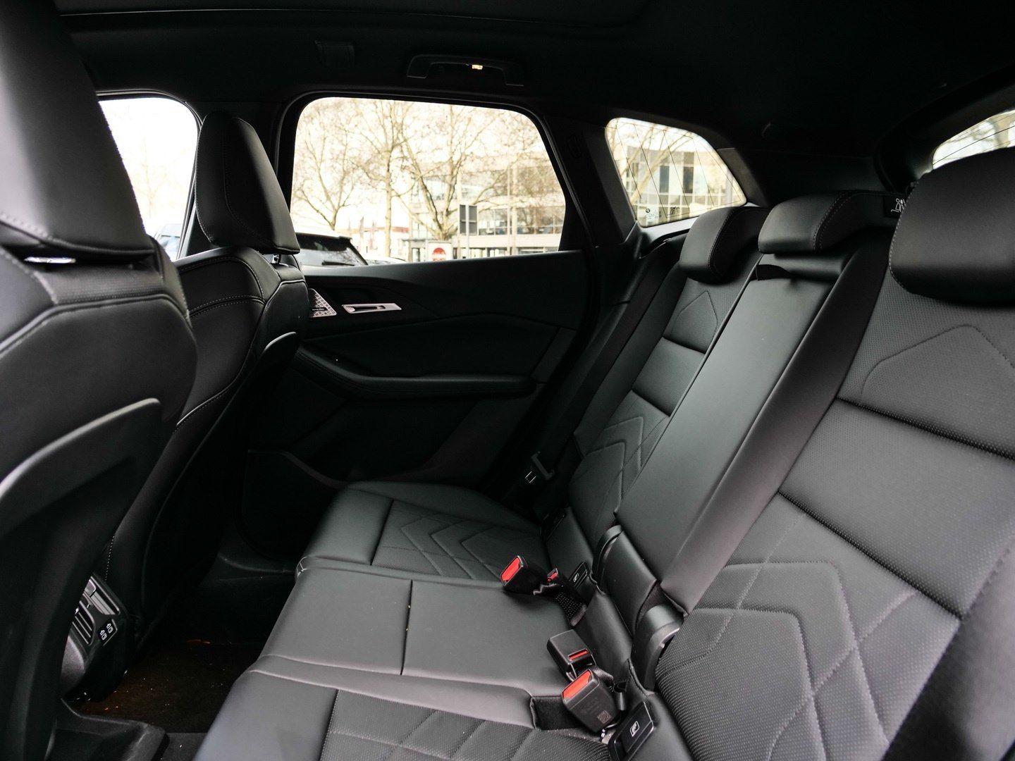 BMW 223 Active Tourer - Bild 11