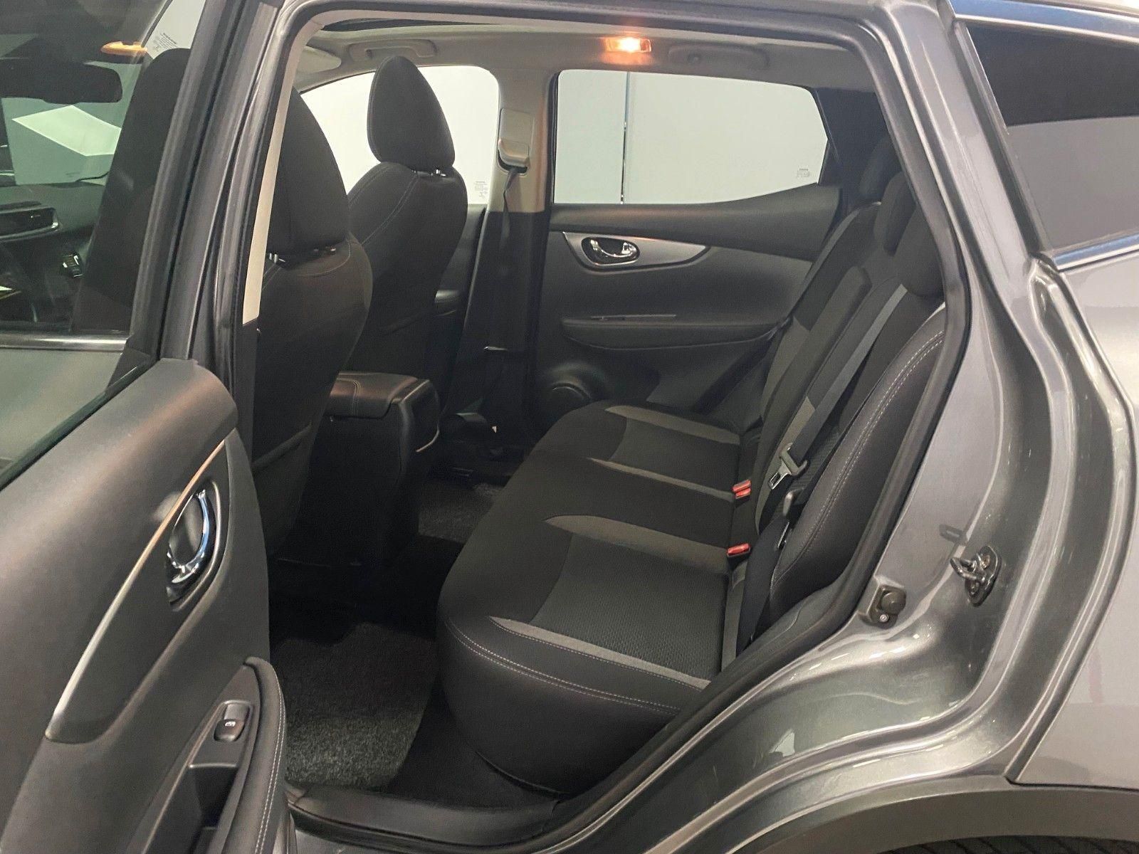 Fahrzeugabbildung Nissan Qashqai 1.3DIG-T+AHK+Pano+360°Kamera+beh.Front
