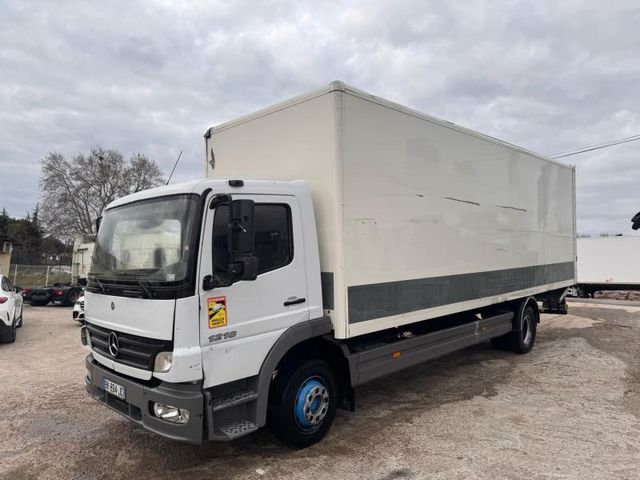 Mercedes-Benz Atego 1218