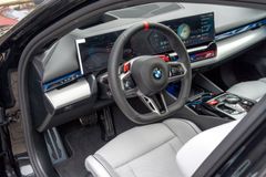 BMW M5 – 12 / 34