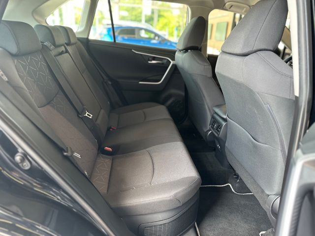Toyota RAV 4  Hybrid x2 Business Edition *wenig KM !!!*