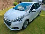 Peugeot weiß - Peugeot e-208 von privat