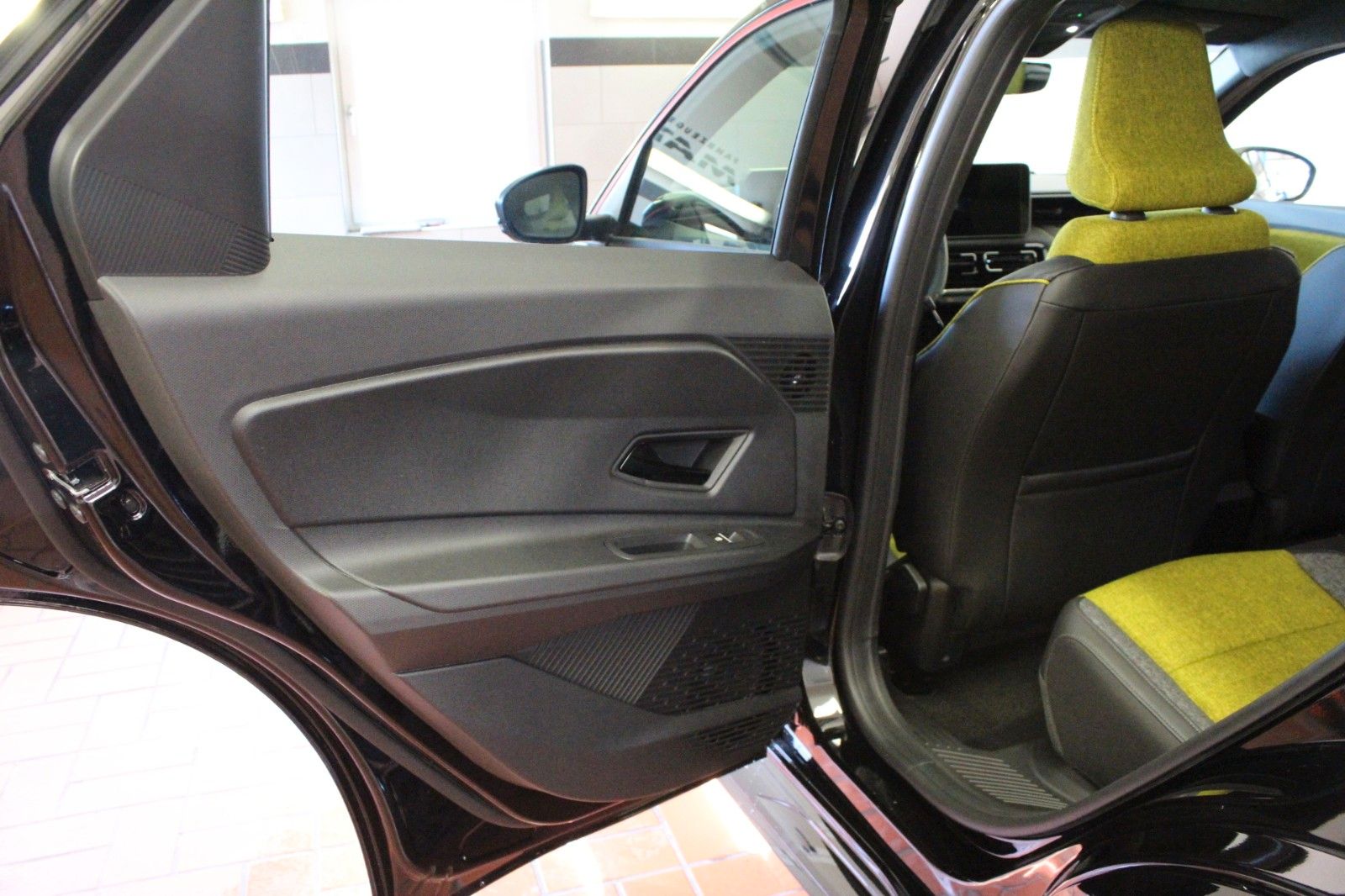 Fahrzeugabbildung Renault R 5 Iconic Five 120 Urban Range*Harman Kardon*