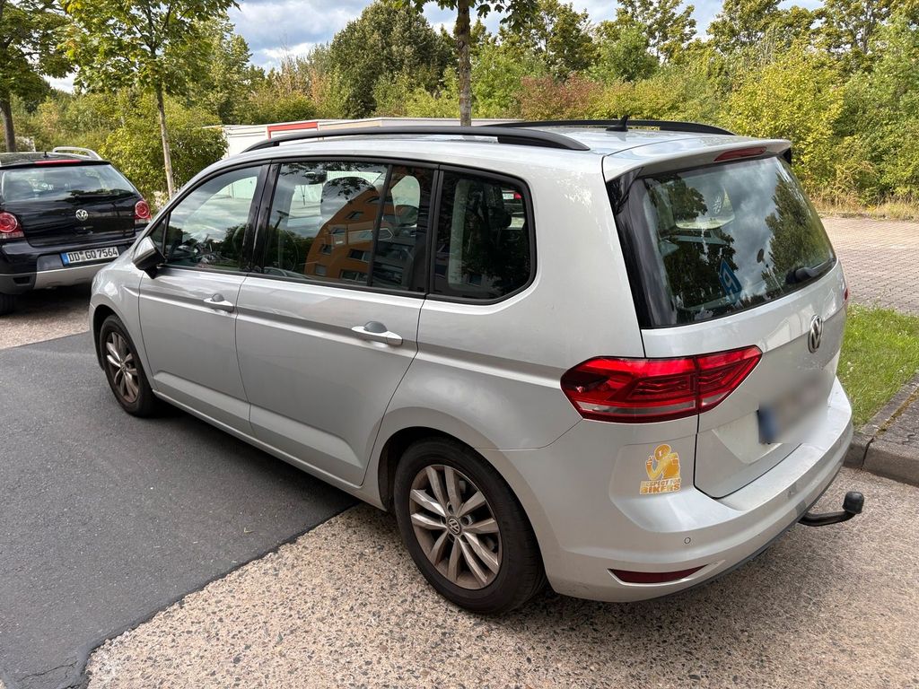Image of Volkswagen Touran