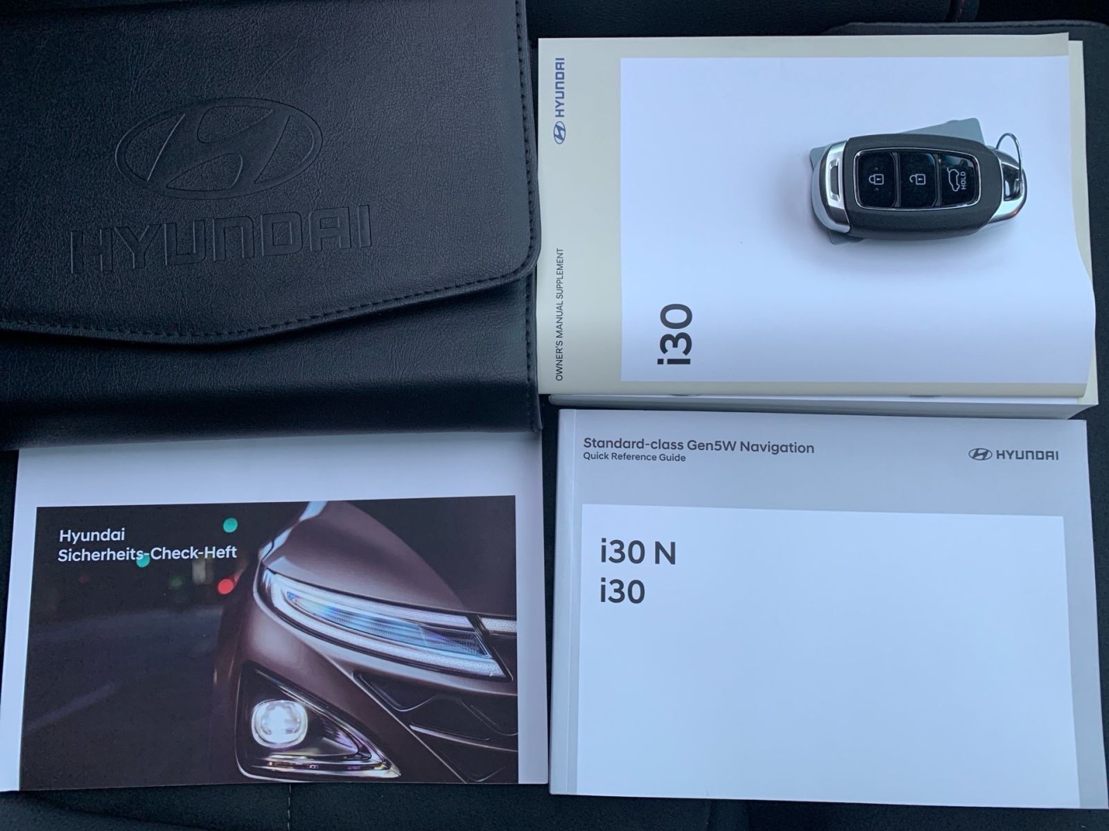 Fahrzeugabbildung Hyundai i30 1.5 T-GDI N Line 7-DCT Mild-Hybrid PanDach S