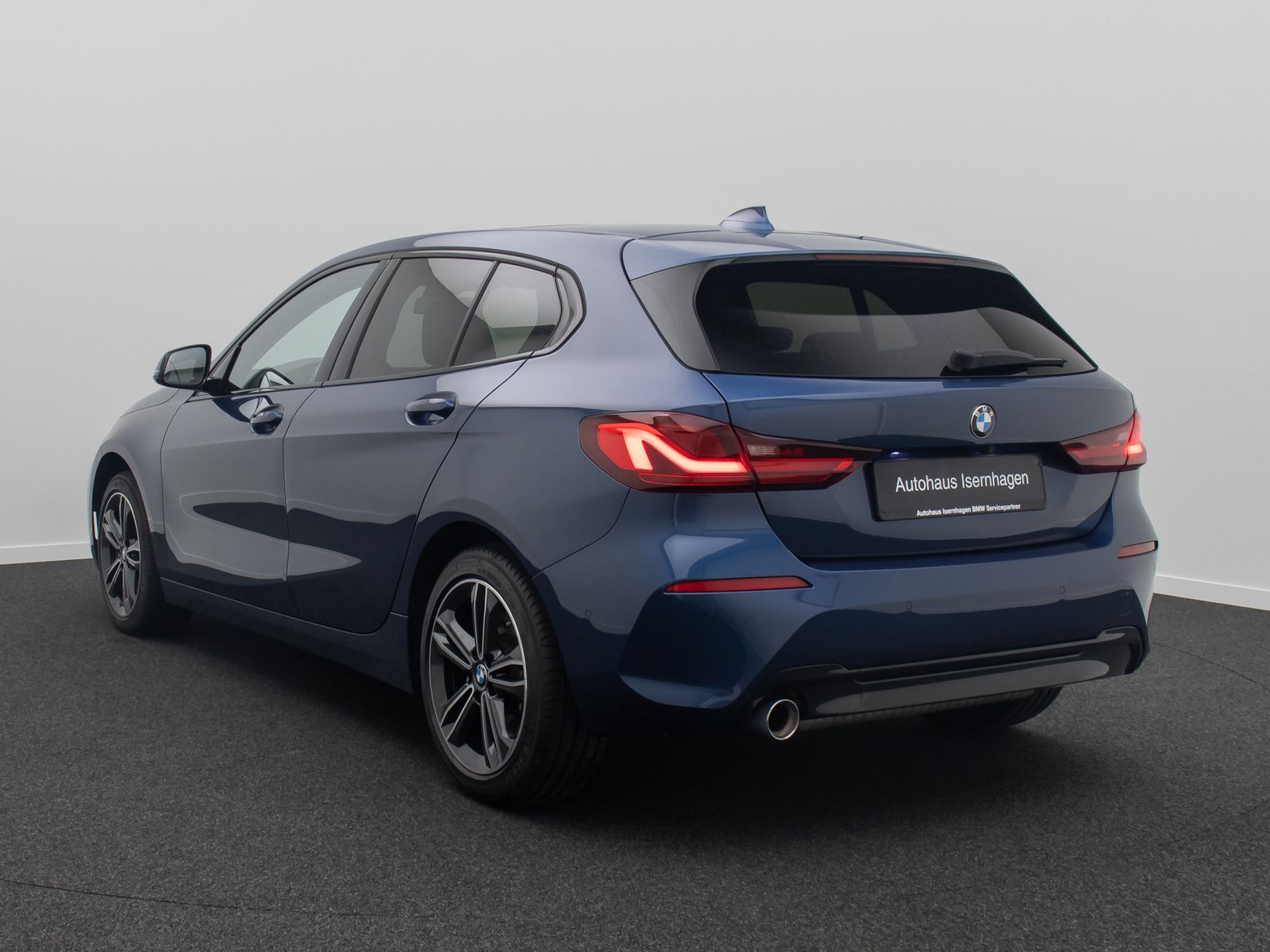Fahrzeugabbildung BMW 118i Sport Line Kamera DAB DriveAs HiFi Panorama