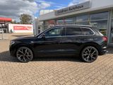 Volkswagen Touareg 3.0 TSI R-Line 4M Leder|NAV|AHK|HUD - Volkswagen Touareg mit Benzin-Antrieb: Navigationssystem, Geländewagen, Automatik
