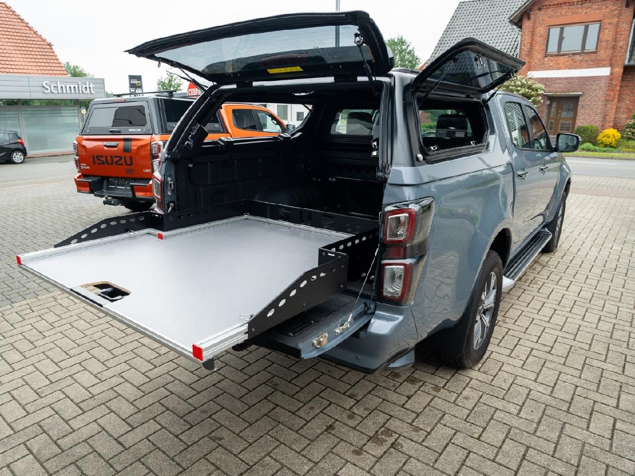 Fahrzeugabbildung Isuzu D-Max Double Cab 4WD LSE inkl. Hardtop