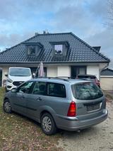 Ford Focus kombi Silber - Ford Focus aus 2002: Kombi