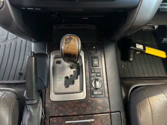 Toyota Land Cruiser 200 Executive