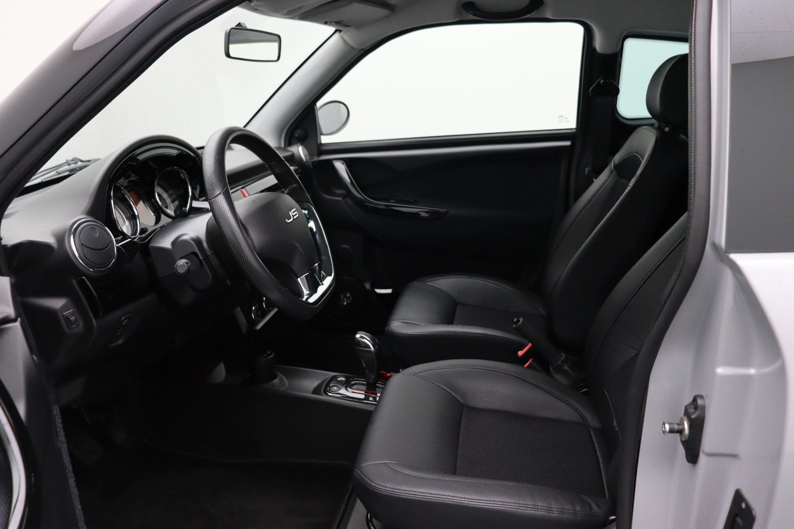 Fahrzeugabbildung Ligier JS 50 L *Fahren ab 15*