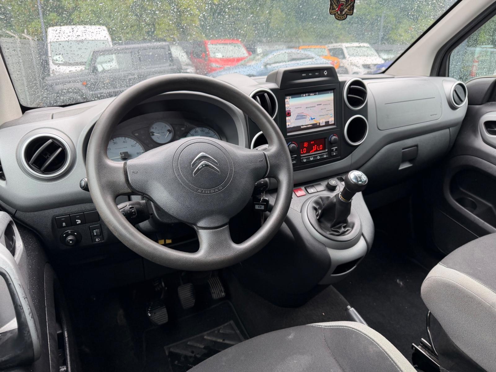Citroën BERLINGO MULTISPACE FEEL*NAVI*PDC*R-KAMERA*