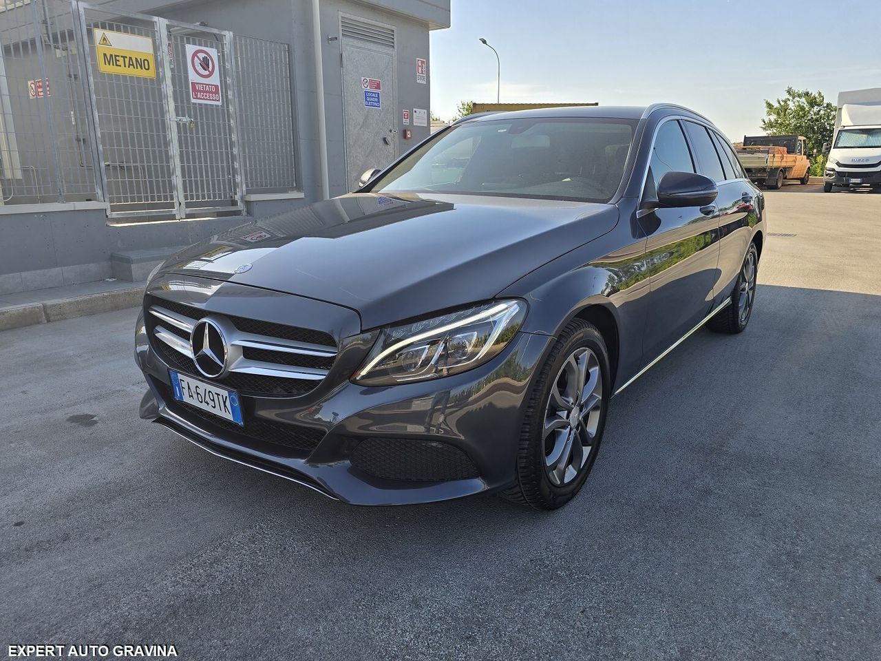 MERCEDES-BENZ C 200