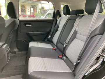 Nissan X-Trail - 11