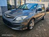Hyundai i30 1.4 FIFA WM Edition - Hyundai i30: Fifa Edition
